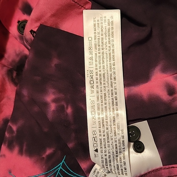 NWT: Disney Mickey Mouse Halloween Tie-Dye Woven Unisex Adult Shirt - Picture 12 of 14